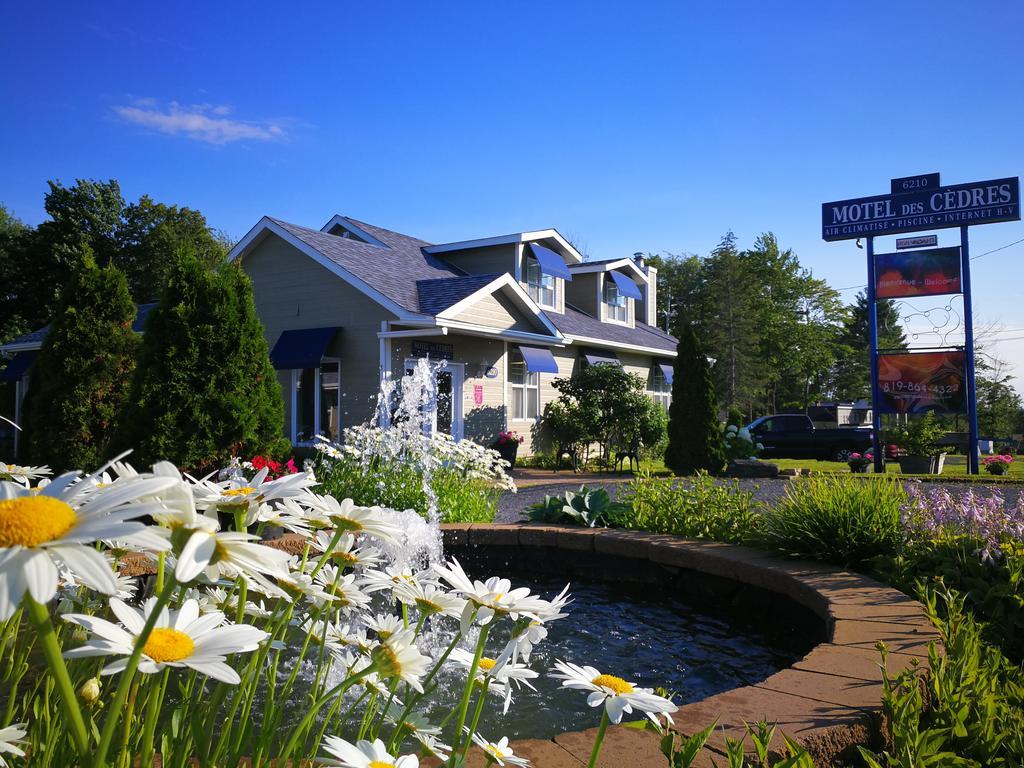 Motel Des Cedres Sherbrooke Exteriör bild